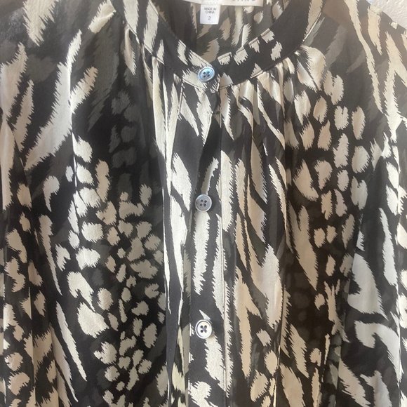 VERONICA BEARD PUFF SLEEVE ANIMAL PRINT TOP ~ SIZE 2 ~100%SILK PRINT - Picture 6 of 9